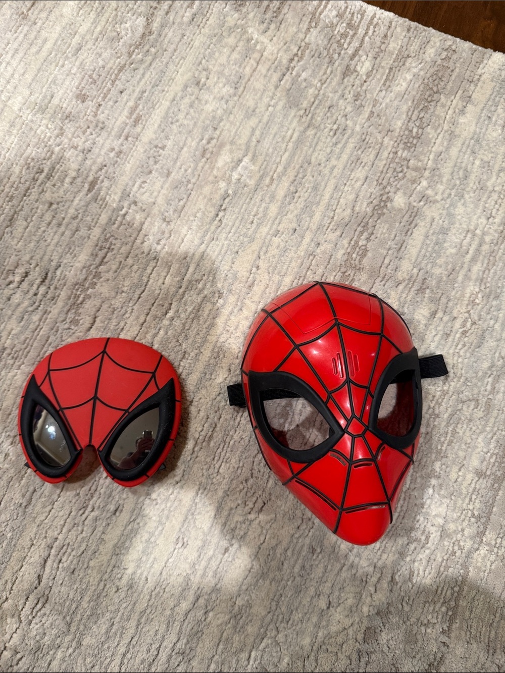 Marvel Spiderman - Hero FX Mask 2017 #100312 and Marvel Spiderman Sun catchers